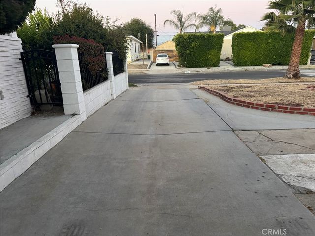7701 Wilkinson, North Hollywood, CA 91605