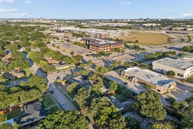 2104 Westlake Drive, Plano, TX 75075