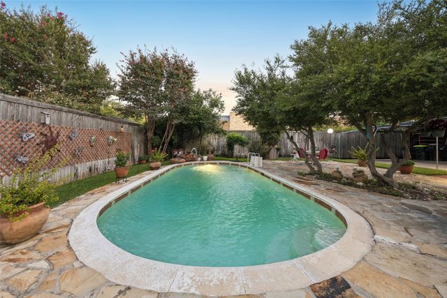 2104 Westlake Drive, Plano, TX 75075