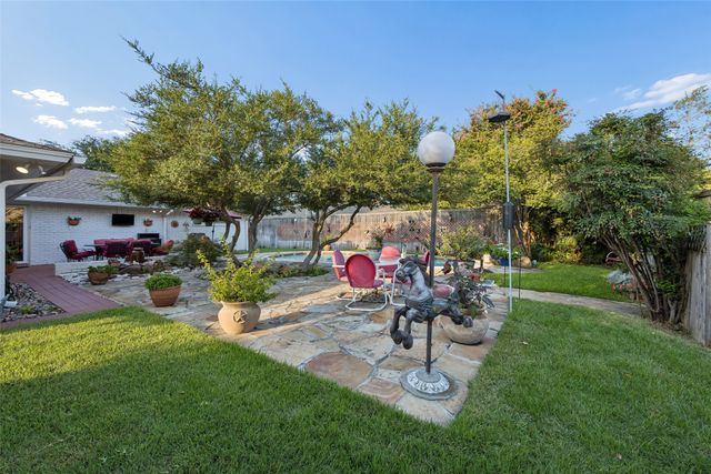 2104 Westlake Drive, Plano, TX 75075