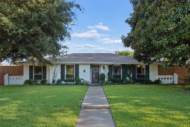 2104 Westlake Drive, Plano, TX 75075
