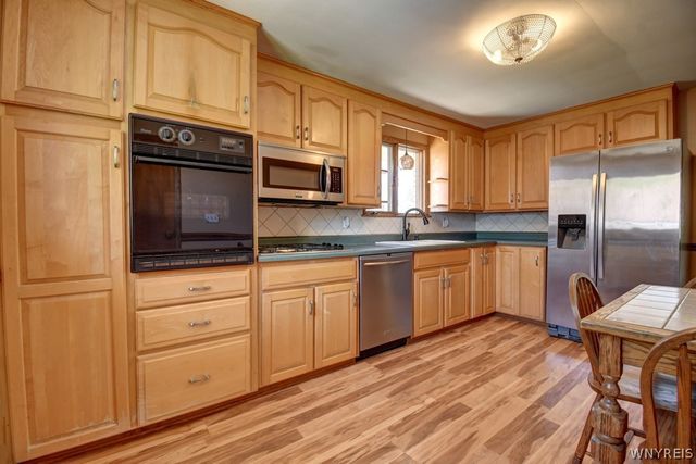 67 Greenhill Terrace, West Seneca, NY 14224