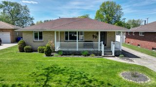 67 Greenhill Terrace, West Seneca, NY 14224