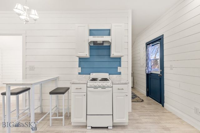 12977 Cottonwood Road, Bozeman, MT 59718