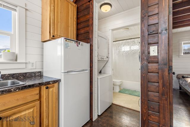 12977 Cottonwood Road, Bozeman, MT 59718