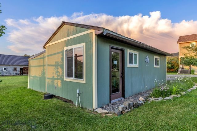 12977 Cottonwood Road, Bozeman, MT 59718