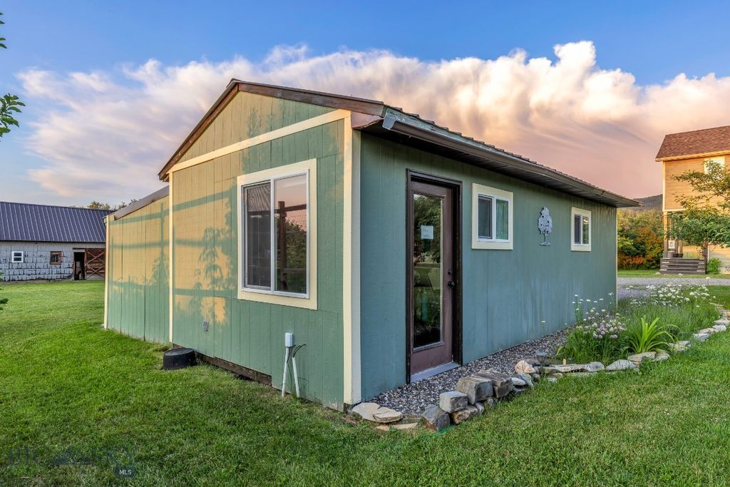 12977 Cottonwood Road, Bozeman, MT 59718 photo 87