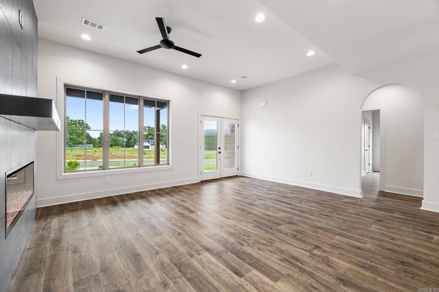 740 Grand Valley Loop, Austin, AR 72007