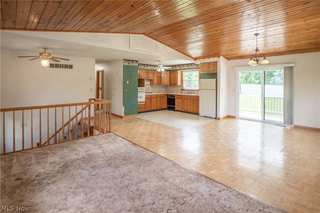 3535 17th Street SW, Massillon, OH 44647