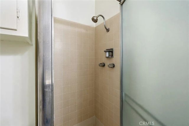 21816 Providencia Street, Woodland Hills, CA 91364
