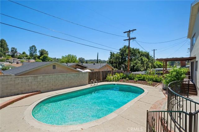21816 Providencia Street, Woodland Hills, CA 91364