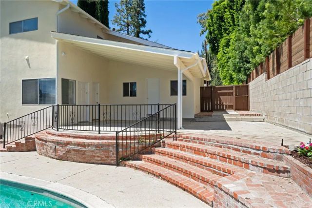 21816 Providencia Street, Woodland Hills, CA 91364