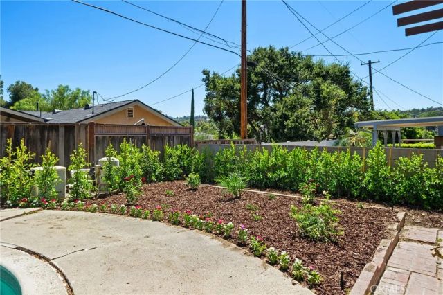 21816 Providencia Street, Woodland Hills, CA 91364