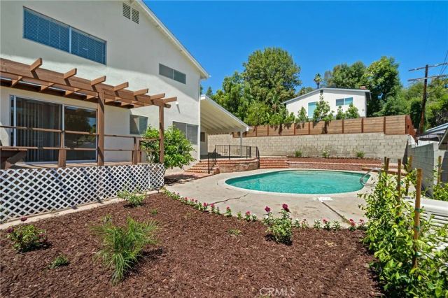 21816 Providencia Street, Woodland Hills, CA 91364