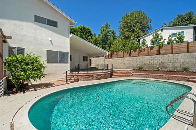 21816 Providencia Street, Woodland Hills, CA 91364