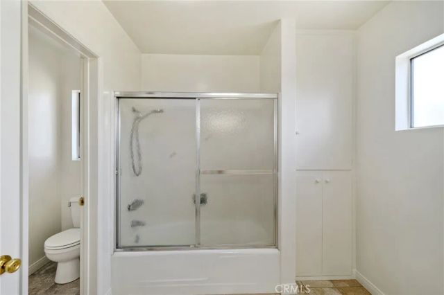 21816 Providencia Street, Woodland Hills, CA 91364