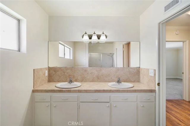 21816 Providencia Street, Woodland Hills, CA 91364