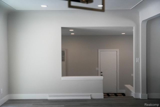 2172 Ostrum Drive, Waterford Charter Township, MI 48328