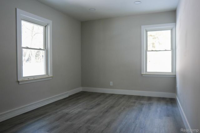 2172 Ostrum Drive, Waterford Charter Township, MI 48328