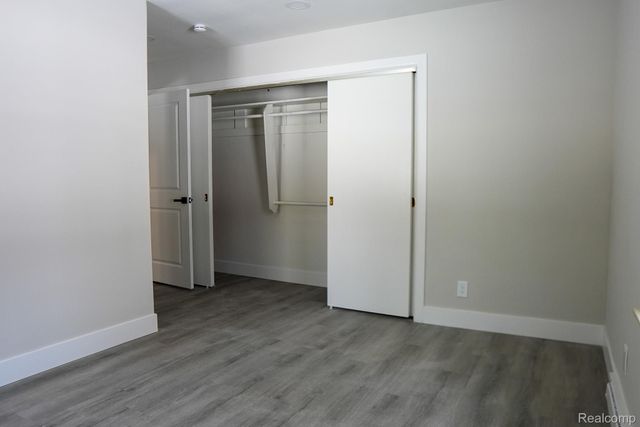 2172 Ostrum Drive, Waterford Charter Township, MI 48328