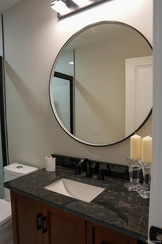 2172 Ostrum Drive, Waterford Charter Township, MI 48328