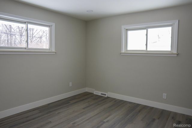 2172 Ostrum Drive, Waterford Charter Township, MI 48328