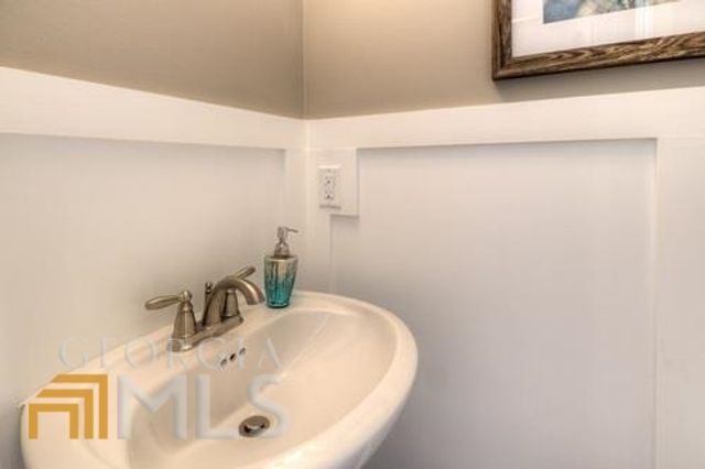 136 Blakemore Drive, Smyrna, GA 30080