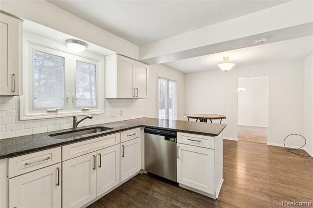 39735 Bonnie Court, Clinton Township, MI 48038