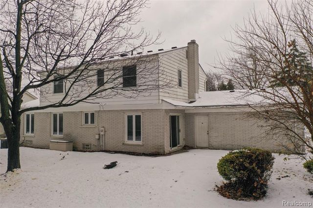 39735 Bonnie Court, Clinton Township, MI 48038