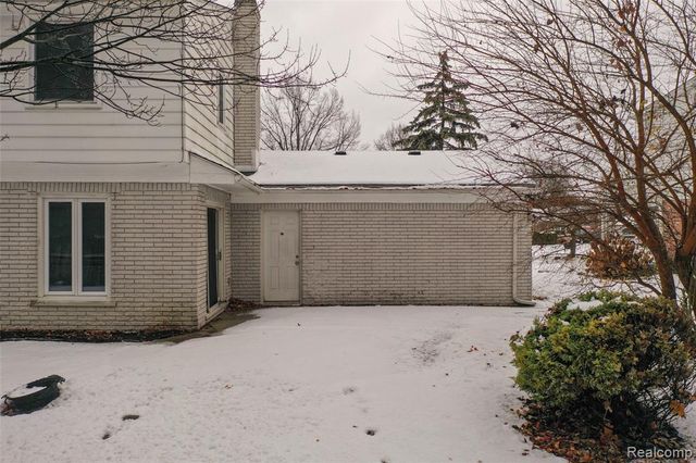39735 Bonnie Court, Clinton Township, MI 48038