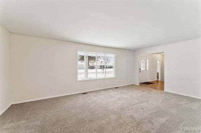 39735 Bonnie Court, Clinton Township, MI 48038