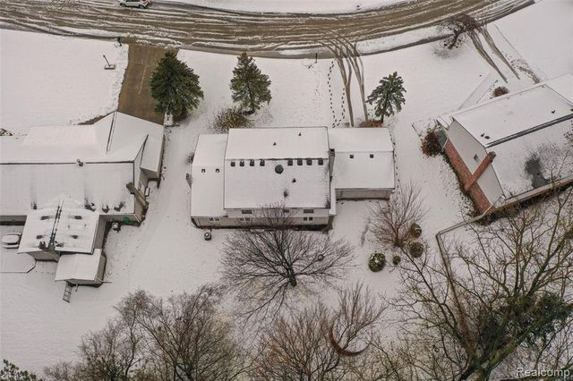 39735 Bonnie Court, Clinton Township, MI 48038