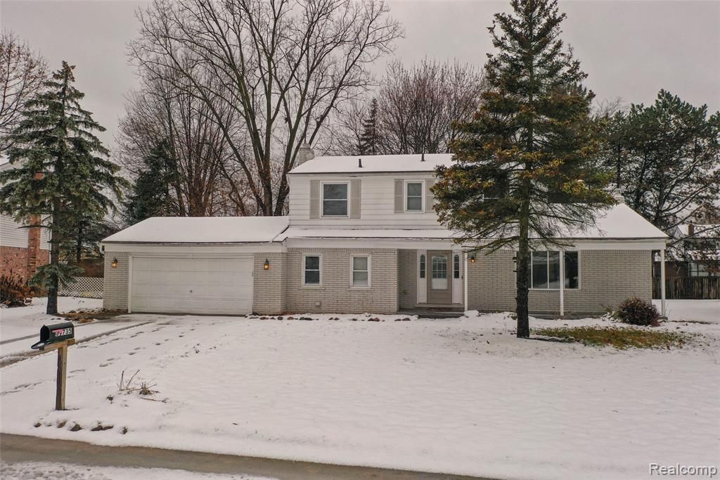 39735 Bonnie Court, Clinton Township, MI 48038