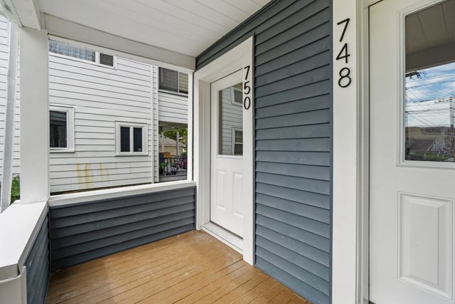 748 Mount Auburn St. 748, Watertown, MA 02472