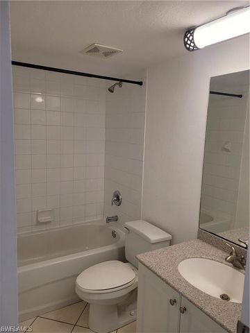 4803 Sunset CT # 606, Cape Coral, FL 33904