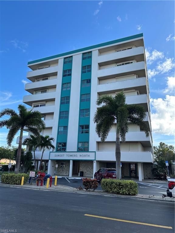 4803 Sunset CT # 606, Cape Coral, FL 33904