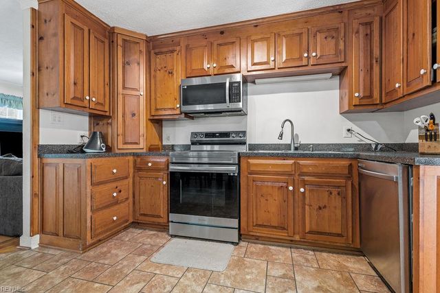 23352 Grant ST, Courtland, VA 23837