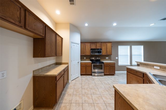 1624 Morning Dove Drive, Aubrey, TX 76227