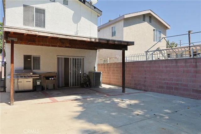 2214 W Wardlow, Long Beach, CA 90810