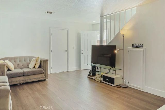 2214 W Wardlow, Long Beach, CA 90810