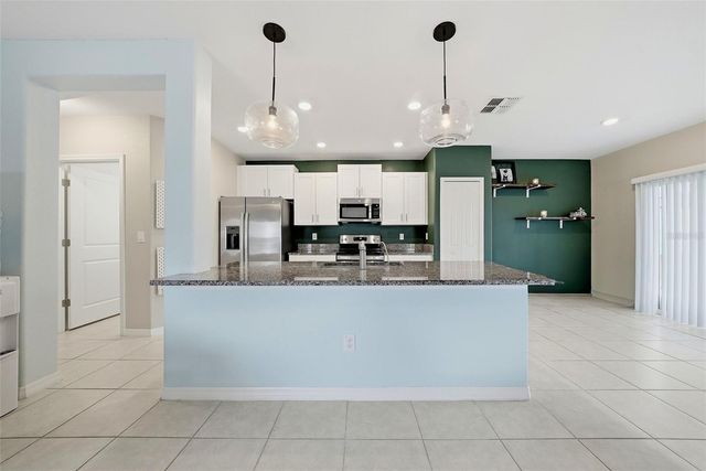 6298 BAR S BAR TRAIL, Zephyrhills, FL 33541