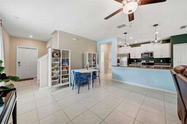 6298 BAR S BAR TRAIL, Zephyrhills, FL 33541