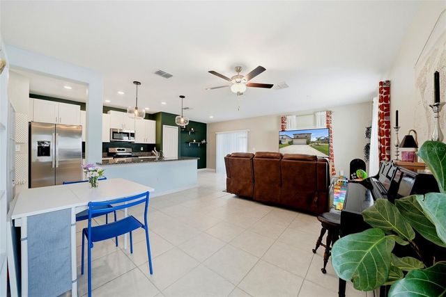 6298 BAR S BAR TRAIL, Zephyrhills, FL 33541
