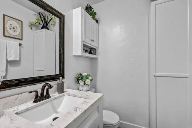 2012 E Mission Avenue 6, Escondido, CA 92027