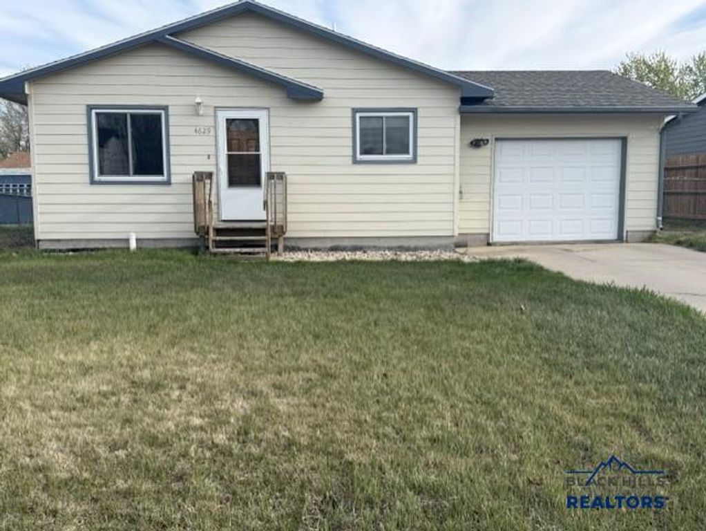 4629 WILLIAMS ST, Rapid City, SD 57703