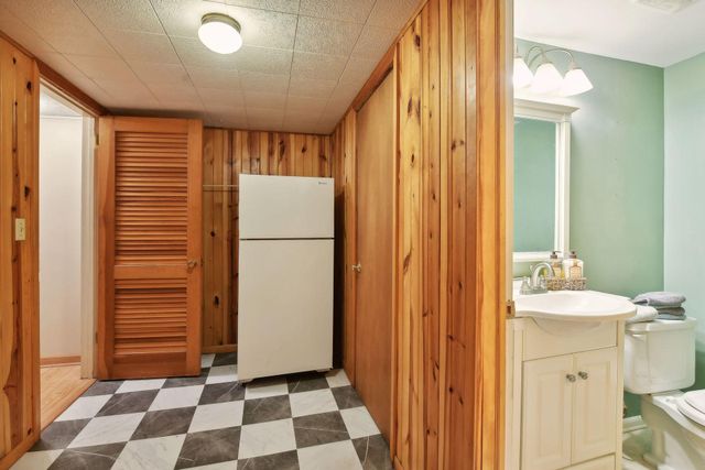 4504 Rutledge Avenue, Edina, MN 55436