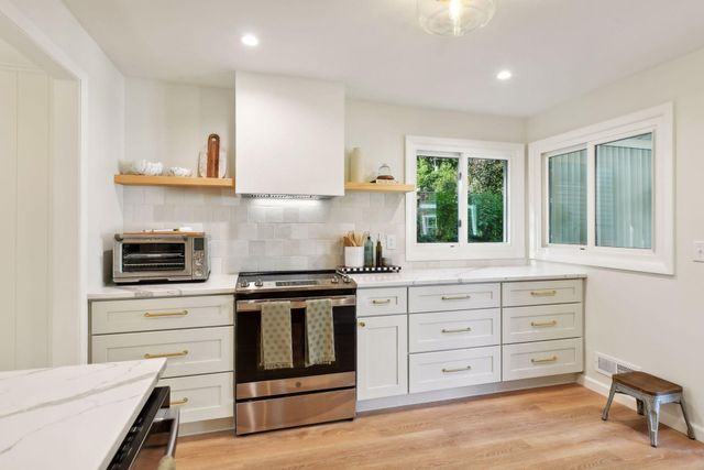 4504 Rutledge Avenue, Edina, MN 55436