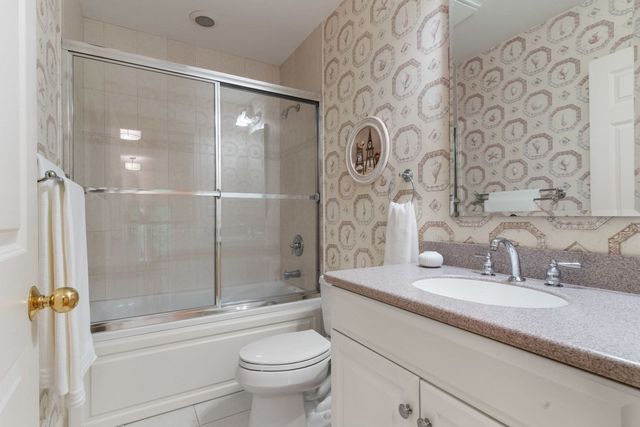 53 The Fairways, Ipswich, MA 01938