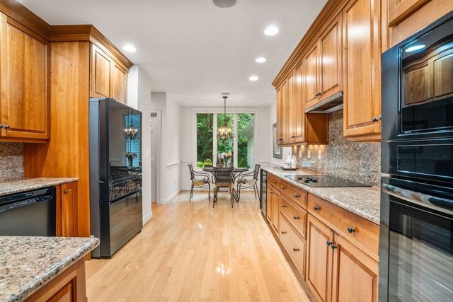 53 The Fairways, Ipswich, MA 01938