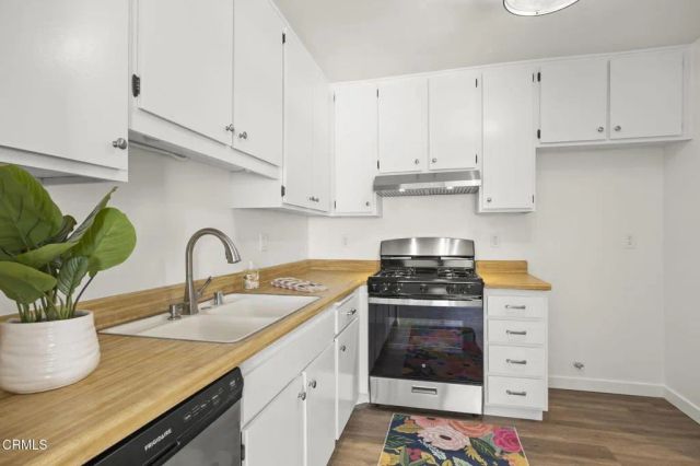 1466 San Simeon Court 4, Ventura, CA 93003